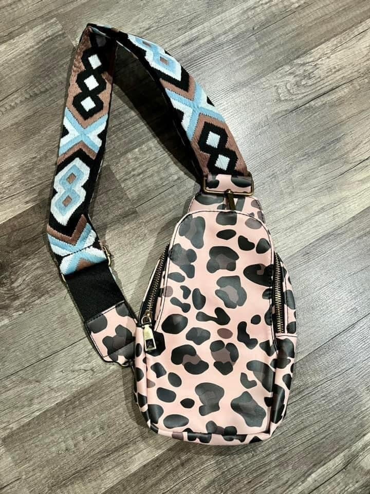 Animal print crossbody bag hotsell